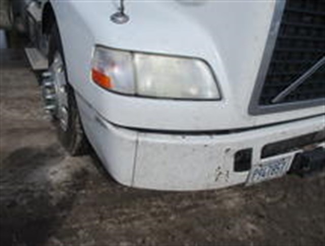 Volvo VNM photo 6
