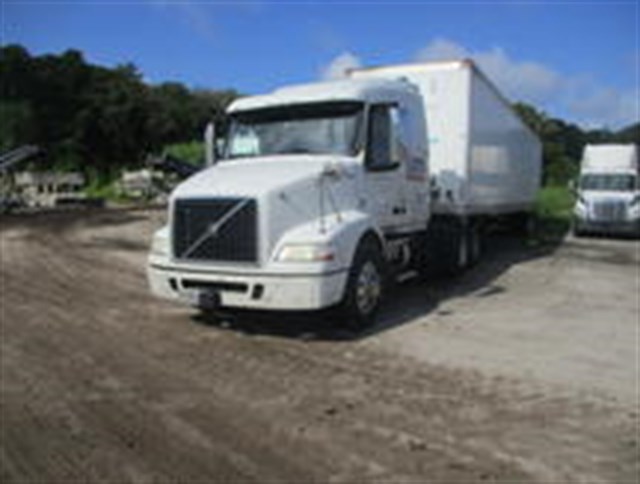 Volvo VNM