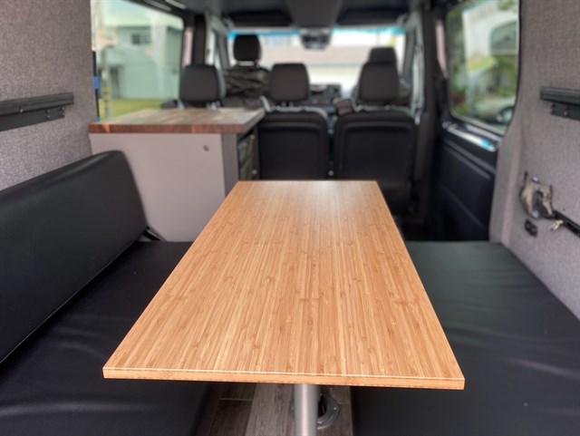 Mercedes-Benz Sprinter photo 17