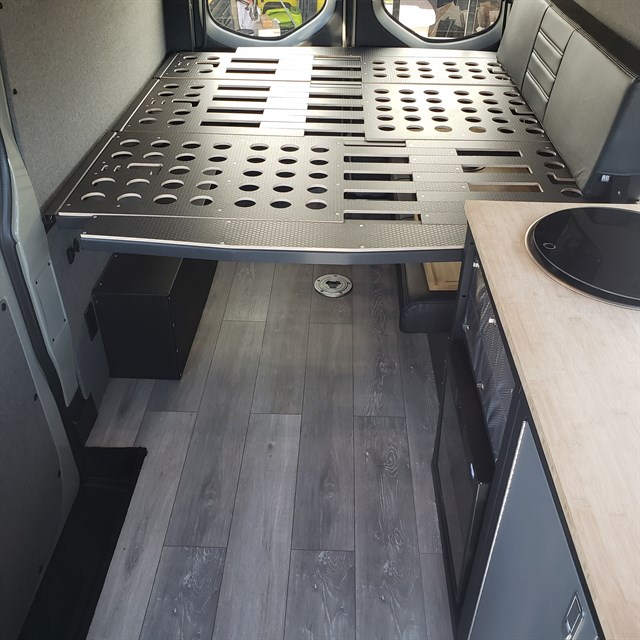 Mercedes-Benz Sprinter photo 24