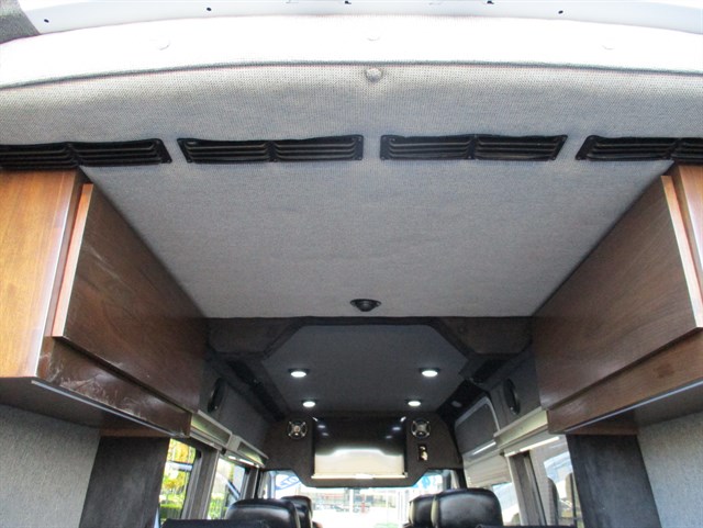 Mercedes-Benz Sprinter photo 10