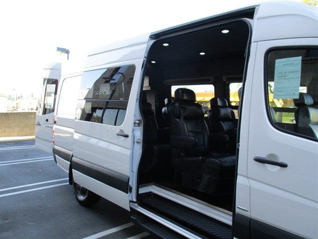 Mercedes-Benz Sprinter photo 5