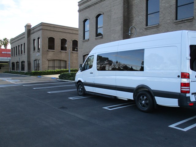 Mercedes-Benz Sprinter photo 4