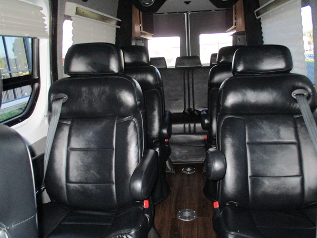 Mercedes-Benz Sprinter photo 20