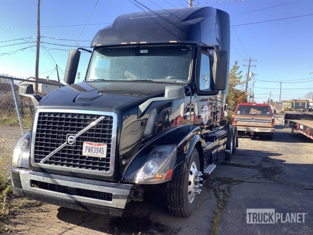 Volvo VNL670