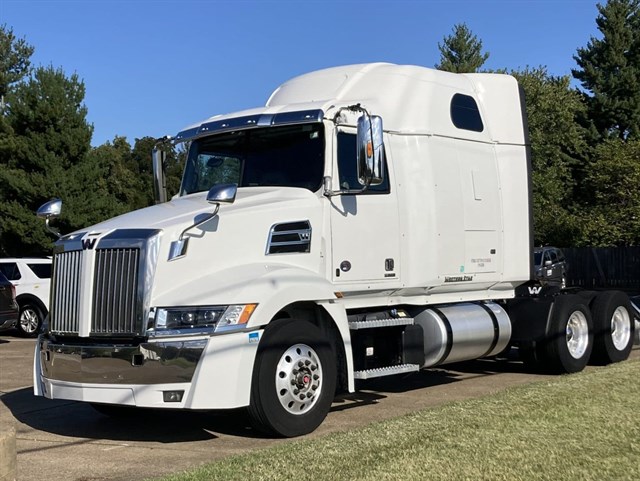 Western Star 5700XE