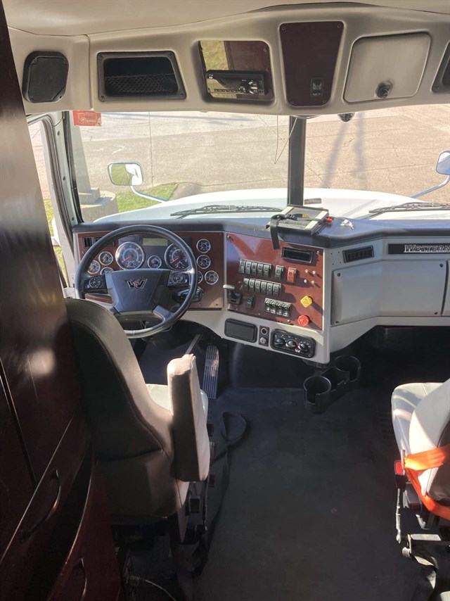Western Star 5700XE photo 4