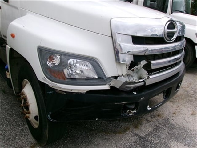 Hino Conventional Cab photo 17