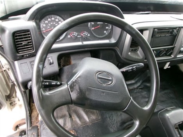 Hino Conventional Cab photo 13