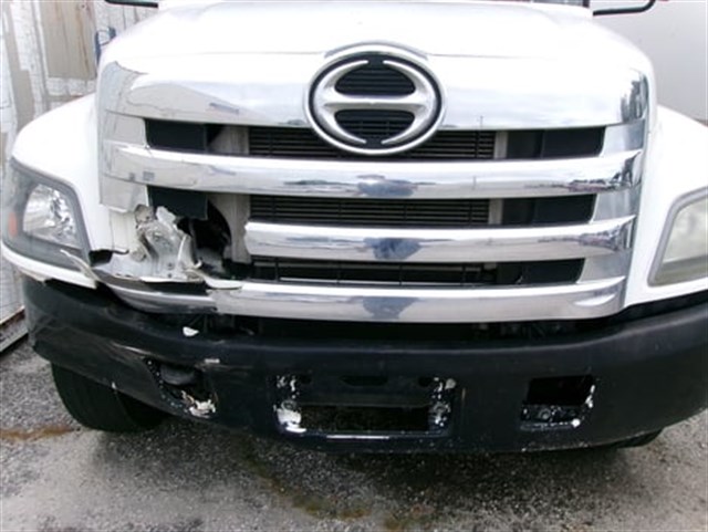 Hino Conventional Cab photo 16