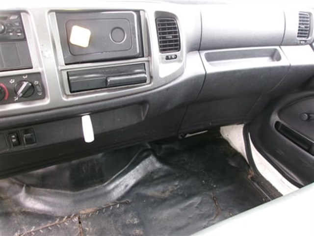 Hino Conventional Cab photo 12