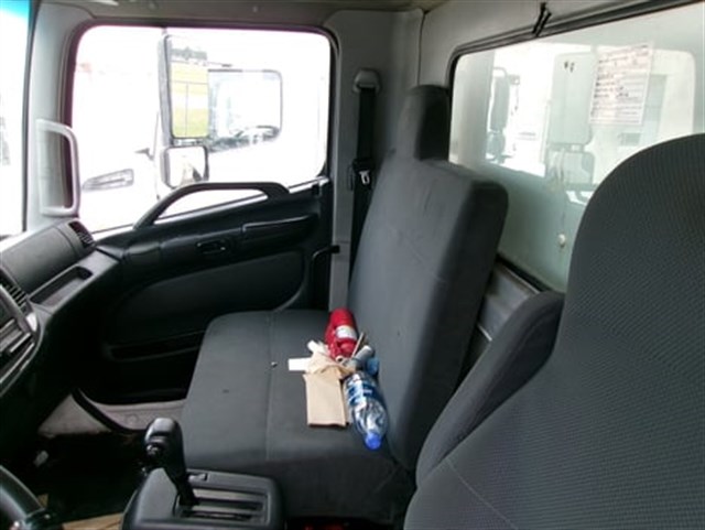 Hino Conventional Cab photo 11
