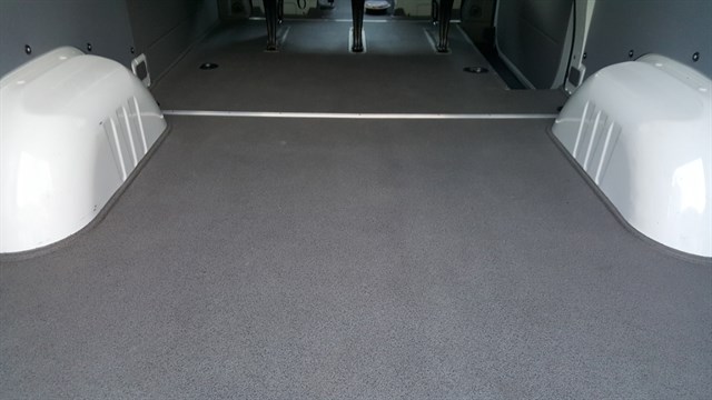 Mercedes-Benz Sprinter photo 17