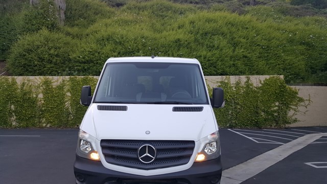 Mercedes-Benz Sprinter photo 4