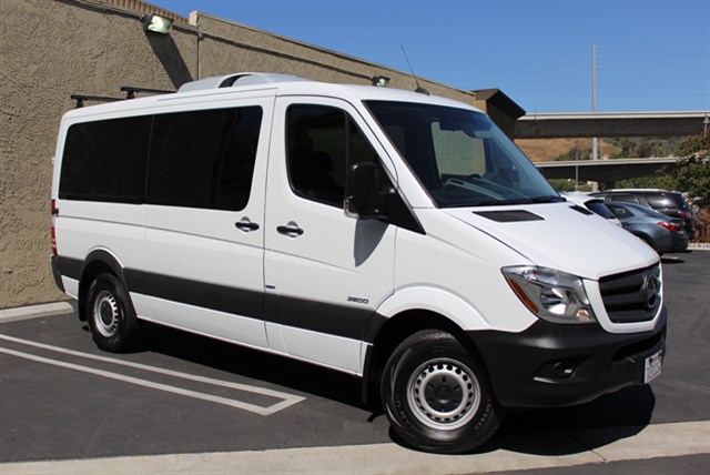 Mercedes-Benz Sprinter photo 4