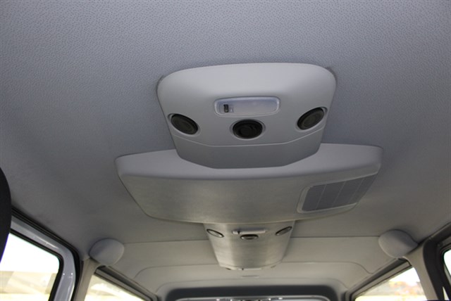 Mercedes-Benz Sprinter photo 14