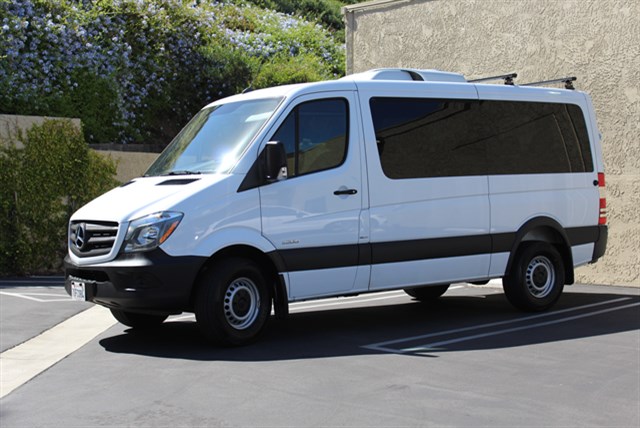 Mercedes-Benz Sprinter photo 2