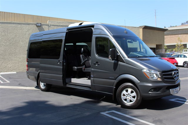 Mercedes-Benz Sprinter photo 9
