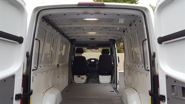 Mercedes Benz Sprinter photo 18