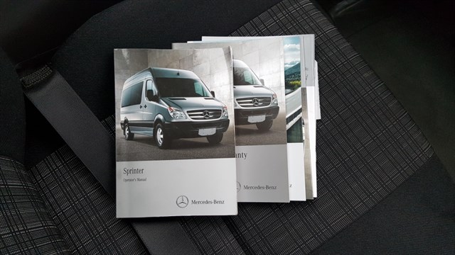 Mercedes Benz Sprinter photo 17