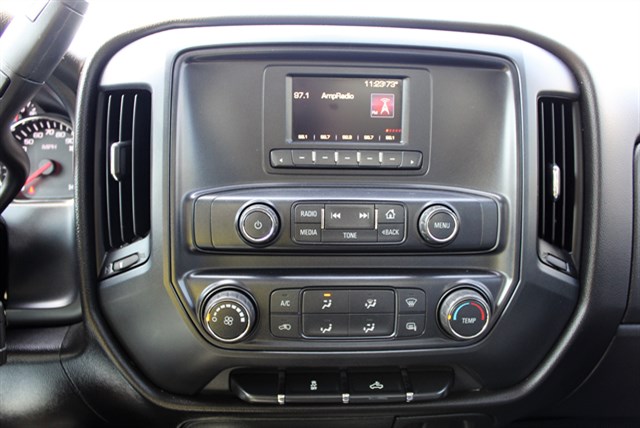 GMC Sierra photo 13