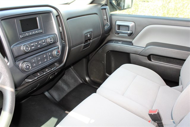 GMC Sierra photo 10