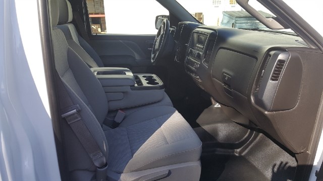 GMC Sierra photo 16