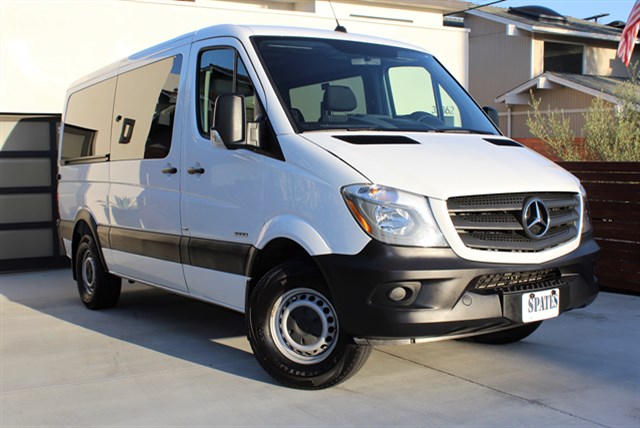 Mercedes-Benz Sprinter photo 4