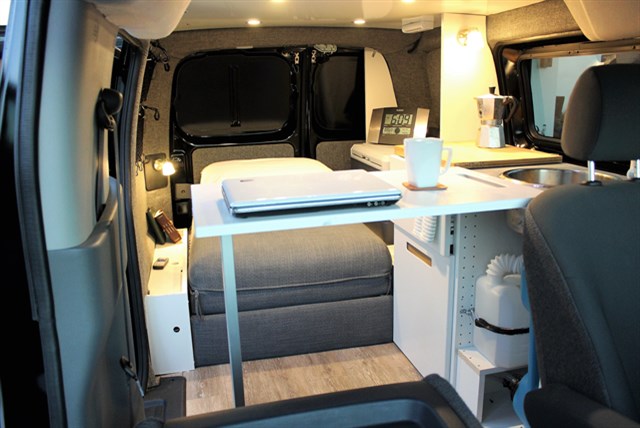Nissan NV200 photo 23