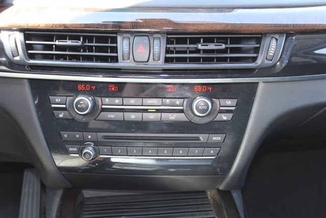 BMW X5 photo 9