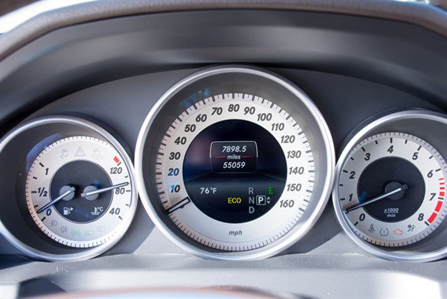 Mercedes-Benz E-Class photo 9