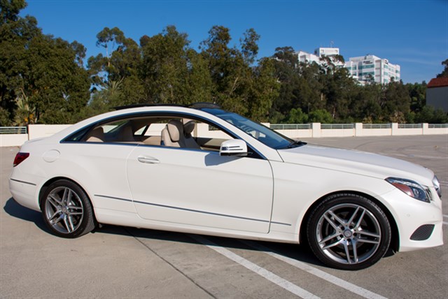 Mercedes-Benz E-Class photo 4