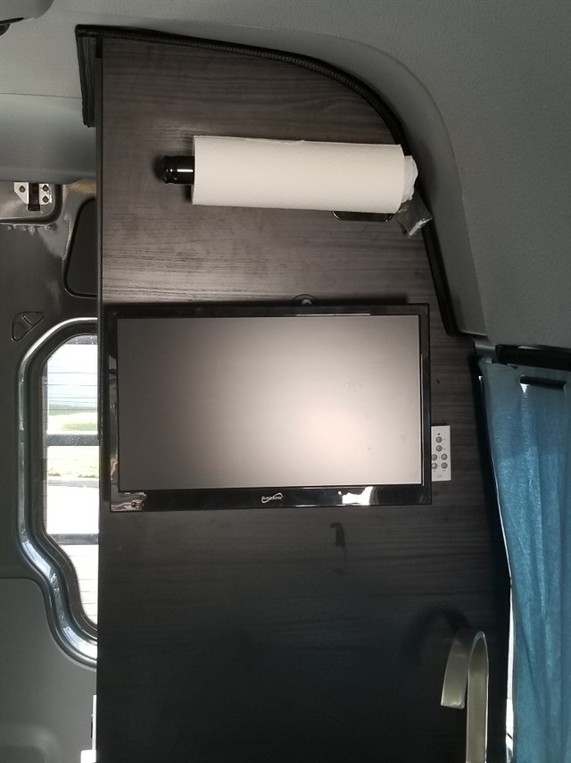 Mercedes-Benz Sprinter photo 18