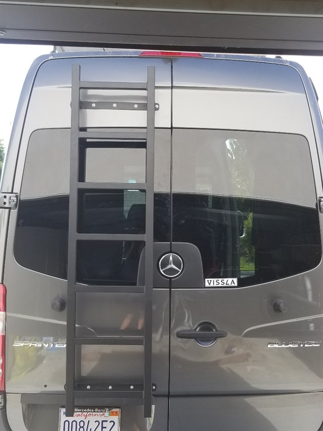 Mercedes-Benz Sprinter photo 20