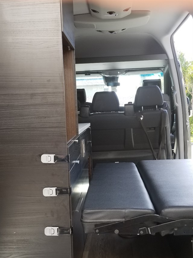 Mercedes-Benz Sprinter photo 23