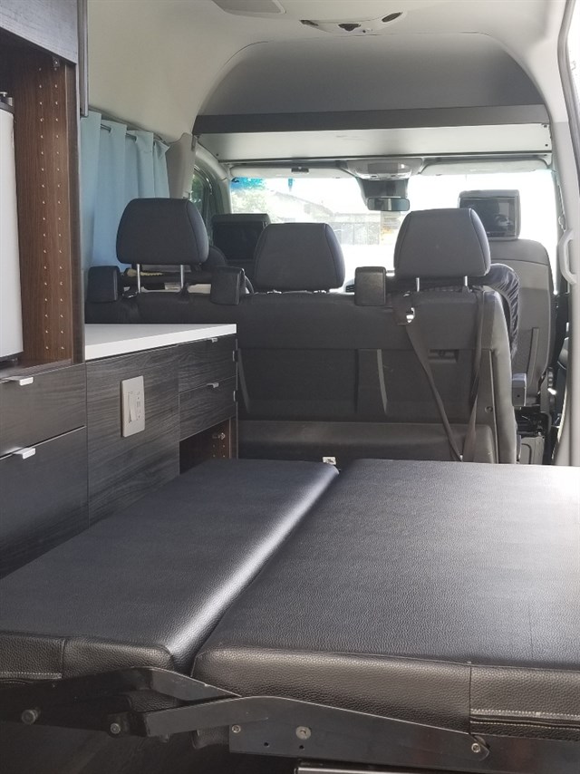Mercedes-Benz Sprinter photo 21