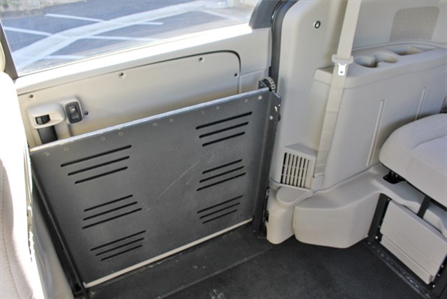 Dodge Grand Caravan photo 18