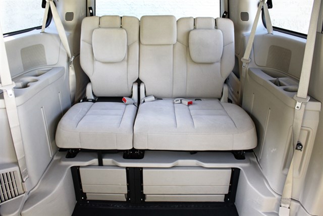 Dodge Grand Caravan photo 16