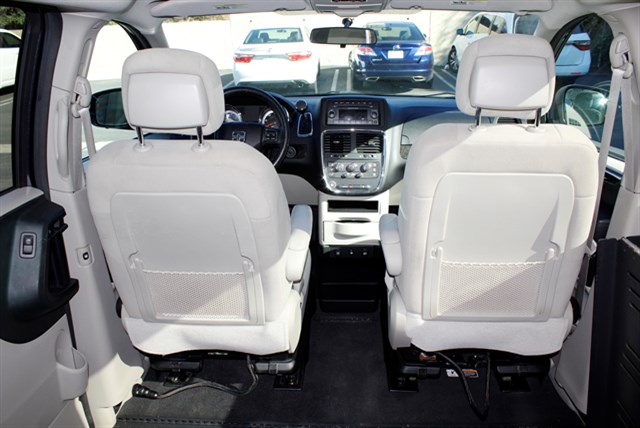 Dodge Grand Caravan photo 20