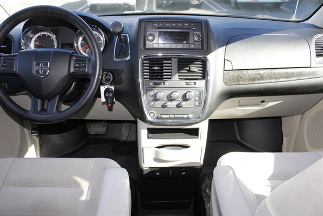 Dodge Grand Caravan photo 10