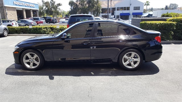 BMW 3 Series photo 5