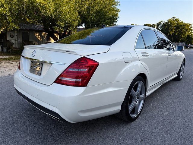 Mercedes-Benz S-Class photo 6
