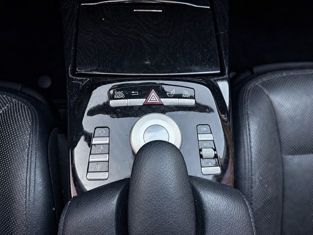 Mercedes-Benz S-Class photo 11
