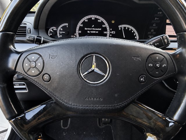 Mercedes-Benz S-Class photo 13
