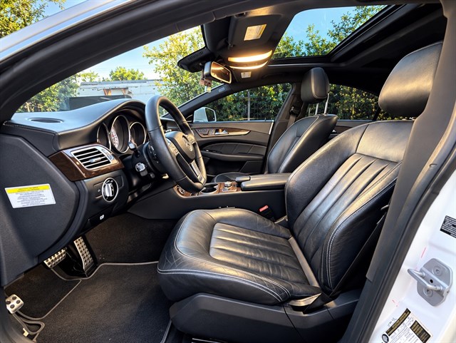 Mercedes-Benz CLS-Class photo 15