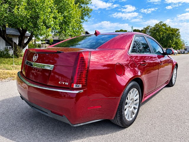 Cadillac CTS photo 12