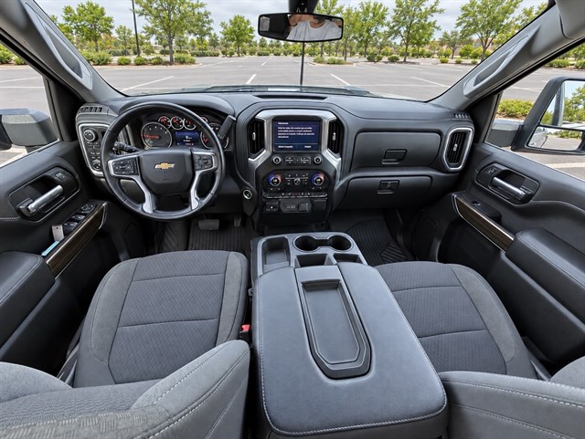 Chevrolet Silverado photo 7