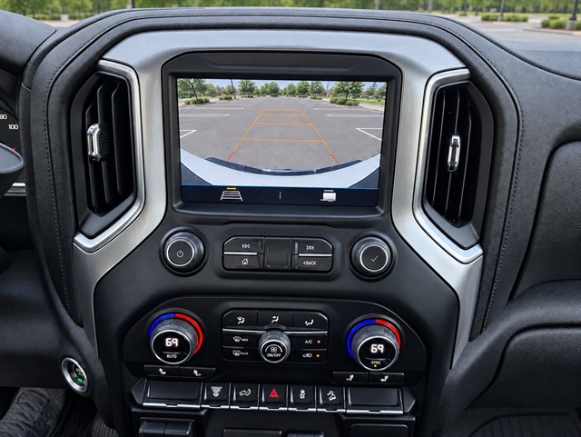 Chevrolet Silverado photo 8