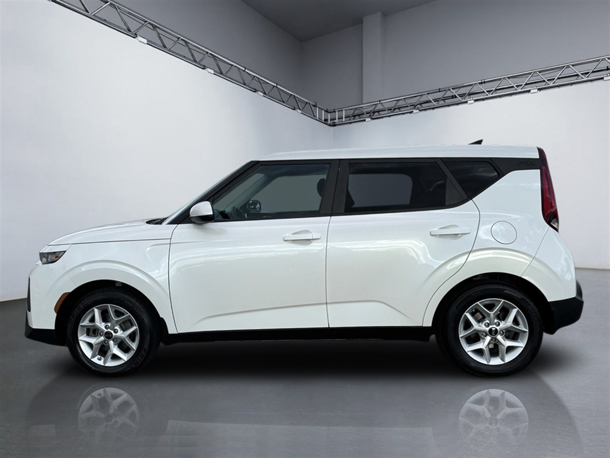 2020 Kia Soul photo 2
