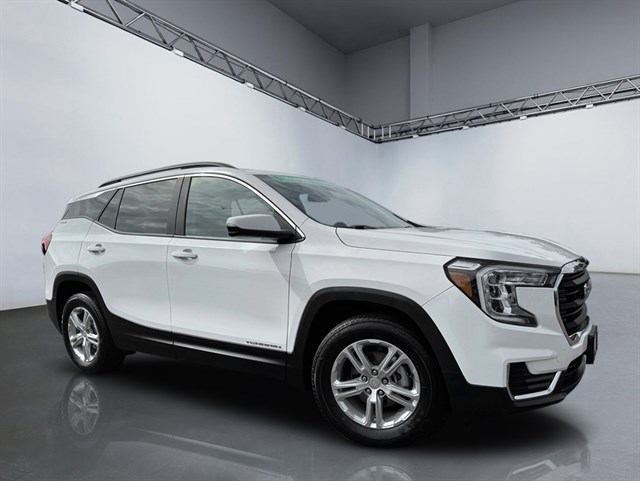 2022 GMC Terrain SLE's photo